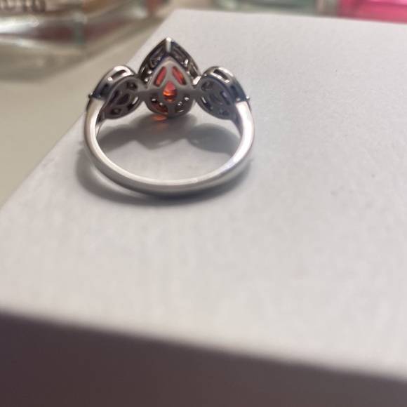 Labradorite Ring - Picture 2 of 3